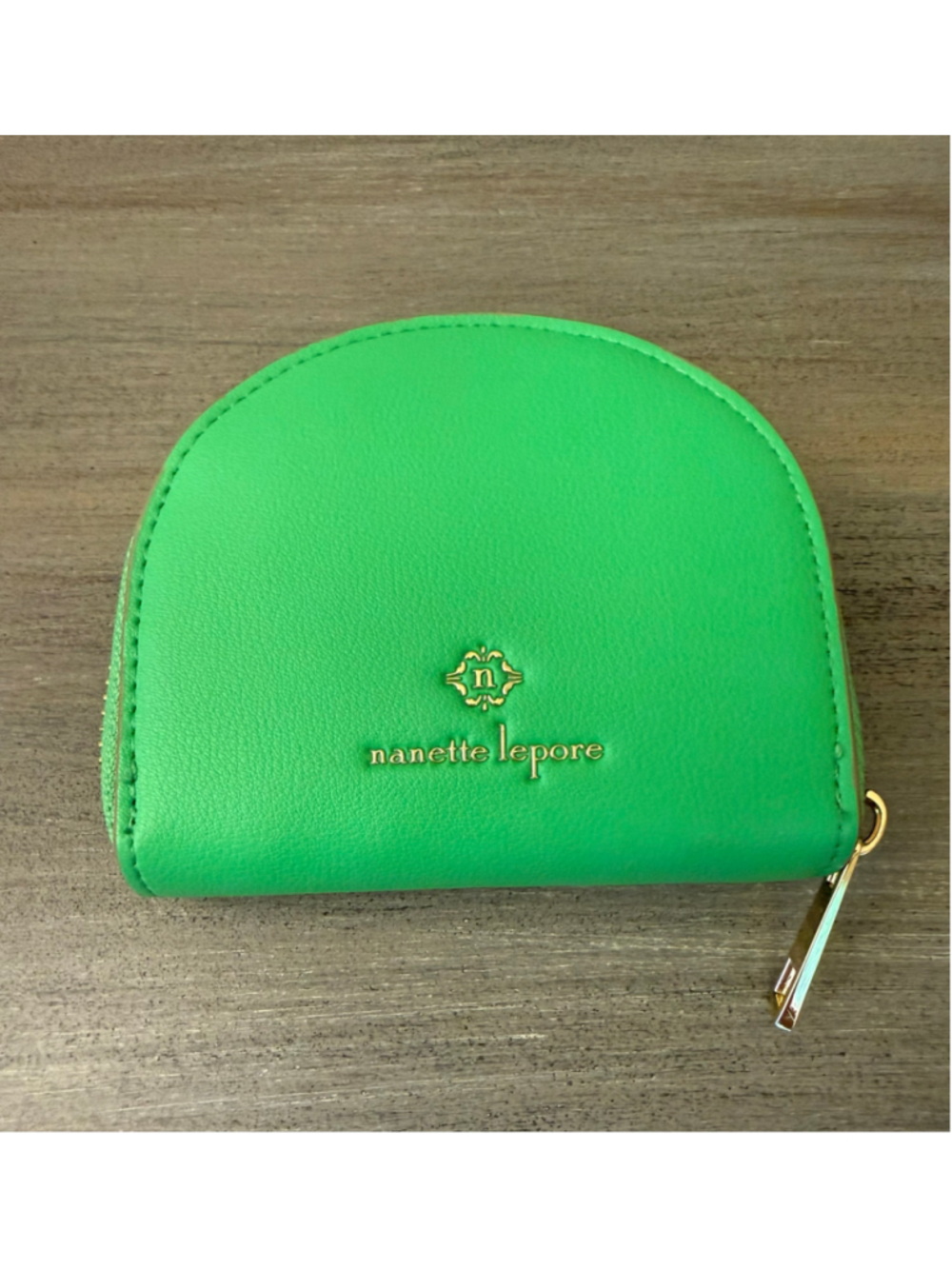 EUC Nanette Lepore Green Vegan Leather Half Moon Card Case Coin Zip Wallet